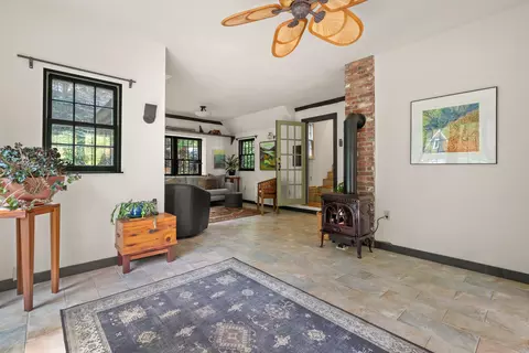 Entry Way - 116 Beech Rd, Eliot, ME 03903 photo 7 of 8