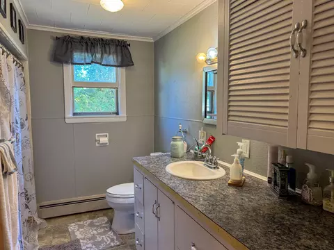 Bath - 77 New Hampshire St, Millinocket, ME 04462 photo 1 of 2