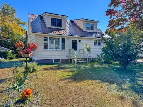 Exterior - 77 New Hampshire St, Millinocket, ME 04462 photo 3 of 9