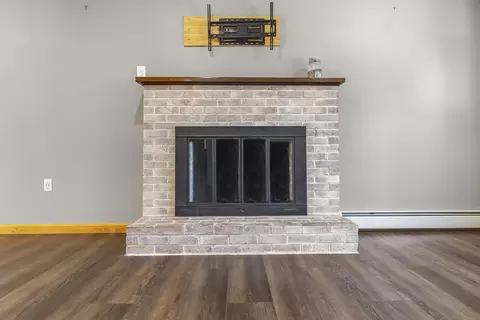 Living - 81 Windsor Ave, Augusta, ME 04330 photo 4 of 6