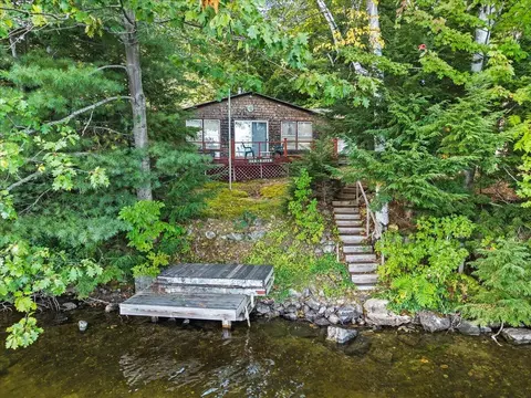 49 Pinehaven Dr, Hartford, ME 04220