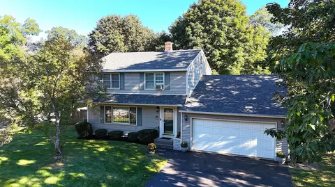 51 Essex St, Sanford, ME 04073