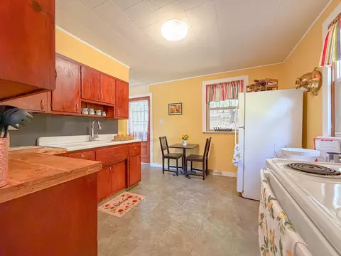 Kitchen - 87 Pope Rd, Windham, ME 04062 photo 7 of 11