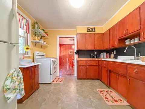 Kitchen - 87 Pope Rd, Windham, ME 04062 photo 3 of 11
