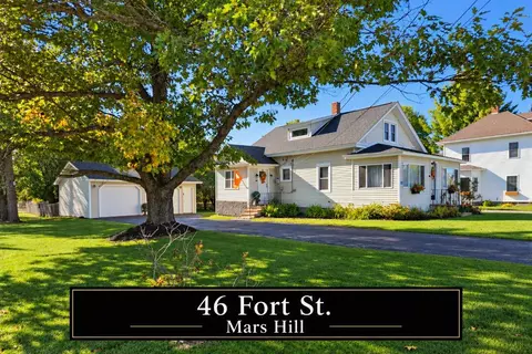 46 Fort St, Mars Hill, ME 04758