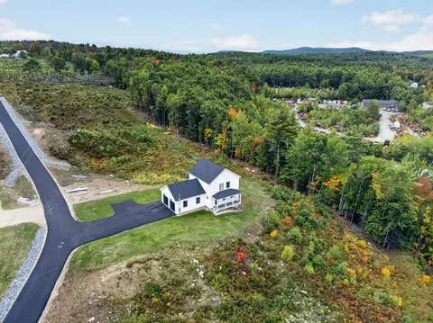 View/Area - 17 Home Field Dr, Limerick, ME 04048 photo 2 of 4