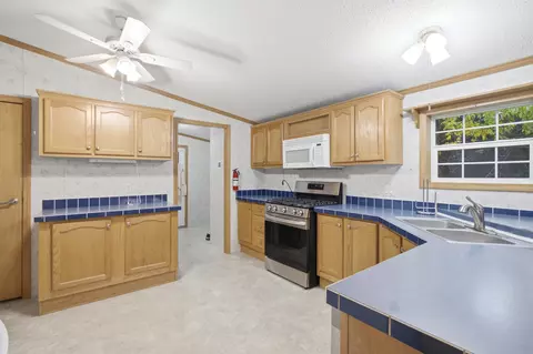 Kitchen - 3 Maple Way, Augusta, ME 04330 photo 2 of 3
