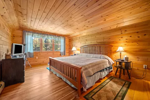Bedroom - 145 Evergreen Cir, Rangeley, ME 04970 photo 4 of 7