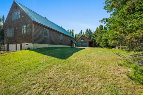 Exterior - 145 Evergreen Cir, Rangeley, ME 04970 photo 4 of 14