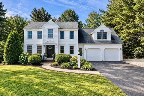 42 River Woods Dr, Scarborough, ME 04074