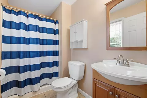 Bath - 331 Foss Rd, Limerick, ME 04048 photo 4 of 4