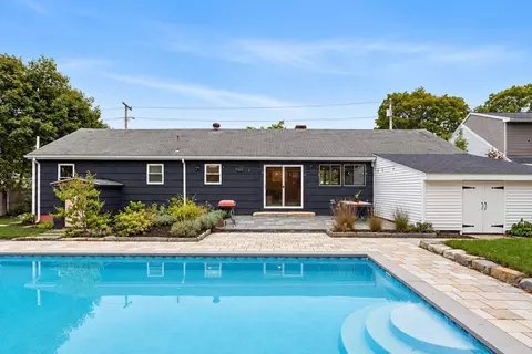 68 Taft Ave, Portland, ME 04102