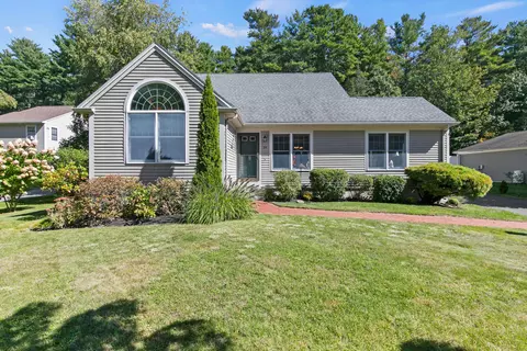 26 Evergreen Farms Rd, Scarborough, ME 04074