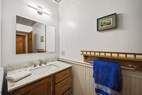 Bath - 353 E Side Rd, Boothbay, ME 04537 photo 1 of 3
