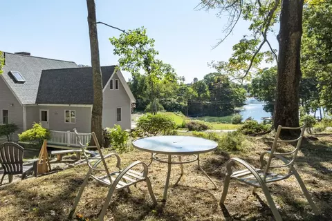 Exterior - 353 E Side Rd, Boothbay, ME 04537 photo 2 of 4