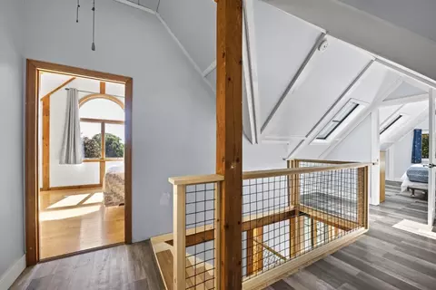 Entry Way - 353 E Side Rd, Boothbay, ME 04537 photo 3 of 4