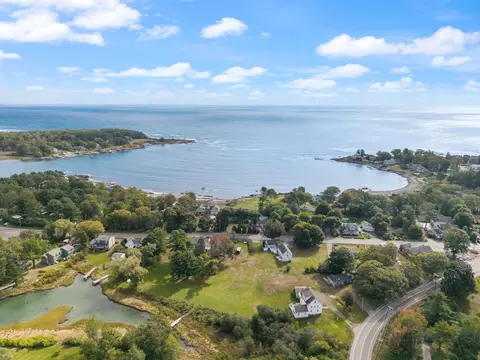 22 Shore Rd, York, ME 03909