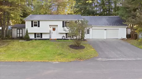 9 Irene St, Lisbon, ME 04250