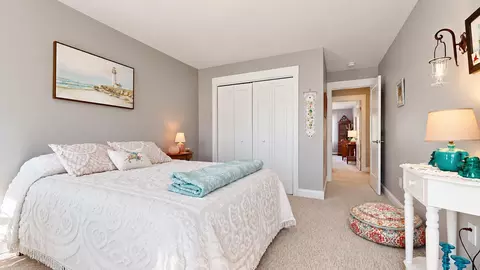 Bedroom - 9 Baxter Ln #1, Gorham, ME 04038 photo 5 of 12