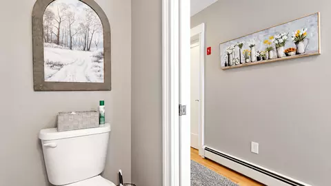 Entry Way - 9 Baxter Ln #1, Gorham, ME 04038 photo 4 of 10