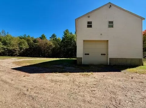 181 Mast Rd, Lyman, ME 04002