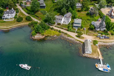 12 Barrell Lane Ext, York, ME 03909