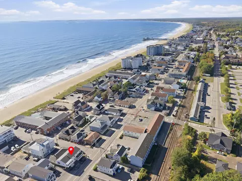 75 E Grand Ave, Old Orchard Beach, ME 04064