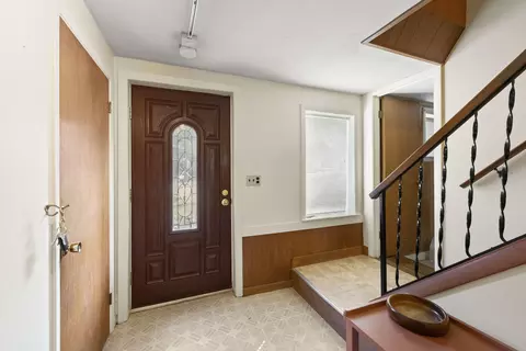 Entry Way - 18 Duncan Rd, Augusta, ME 04330 photo 1 of 5