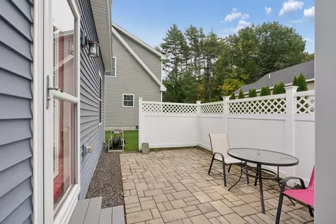 Exterior - 3 Cottage Ct #10, Gorham, ME 04038 photo 5 of 6