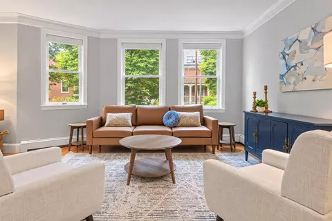 207 Vaughan St #10, Portland, ME 04102