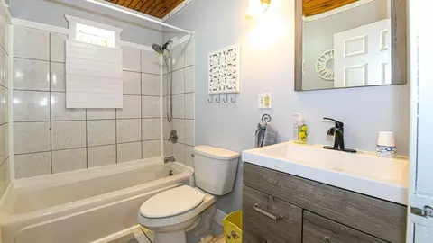 Bath - 561 Harrison Rd, Naples, ME 04055 photo 1 of 1