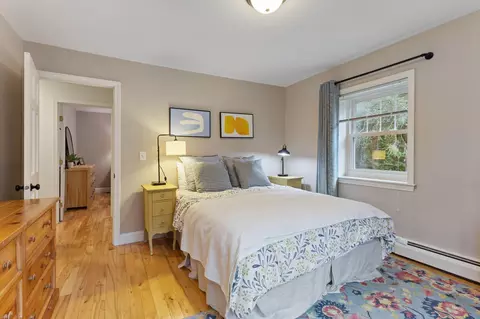 Bedroom - 12 Kendall Ln #B, Freeport, ME 04032 photo 2 of 7
