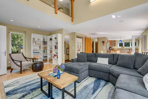Living - 55 Intervale Rd, Freeport, ME 04032 photo 3 of 6