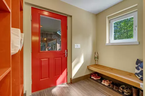 Entry Way - 55 Intervale Rd, Freeport, ME 04032 photo 1 of 9