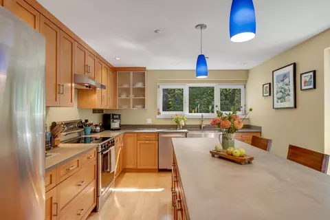 Kitchen - 55 Intervale Rd, Freeport, ME 04032 photo 1 of 7