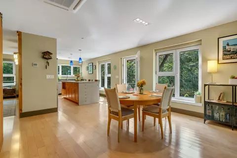 Dining - 55 Intervale Rd, Freeport, ME 04032 photo 1 of 3