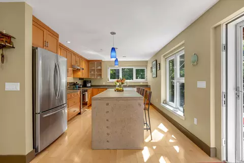 Kitchen - 55 Intervale Rd, Freeport, ME 04032 photo 7 of 7