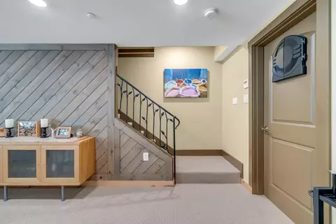 Entry Way - 55 Intervale Rd, Freeport, ME 04032 photo 9 of 9
