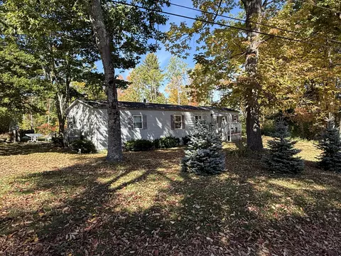 45 Pine Ridge Rd, Waldoboro, ME 04572