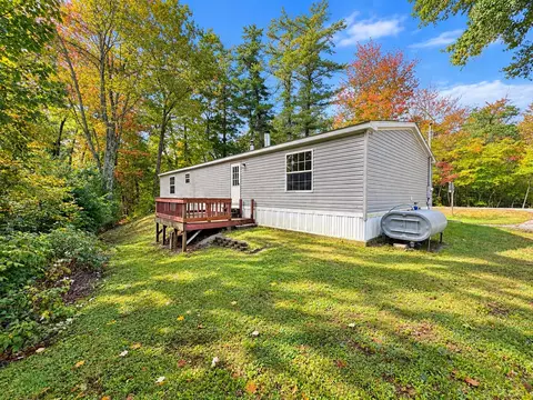 Exterior - 2126 State Rd, Eliot, ME 03903 photo 5 of 6