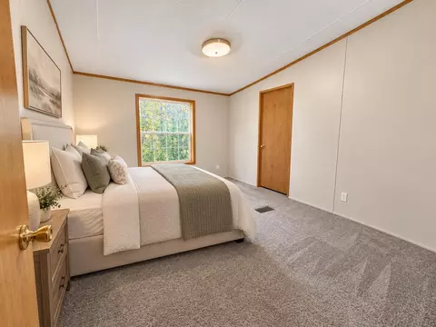 Bedroom - 2126 State Rd, Eliot, ME 03903 photo 6 of 8