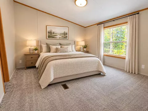 Bedroom - 2126 State Rd, Eliot, ME 03903 photo 8 of 8