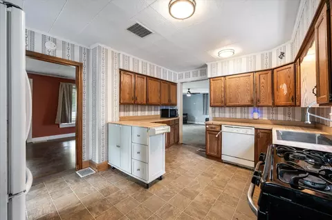 Kitchen - 4937 Bennoch Rd, Lagrange, ME 04453 photo 4 of 4