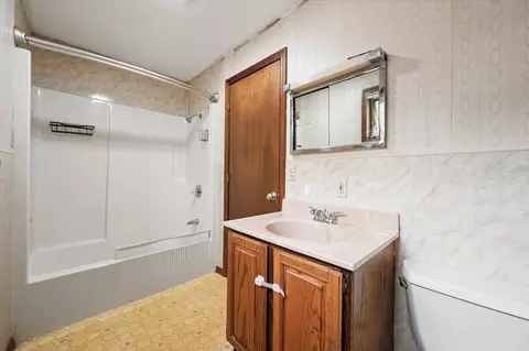 Bath - 4937 Bennoch Rd, Lagrange, ME 04453 photo 1 of 1