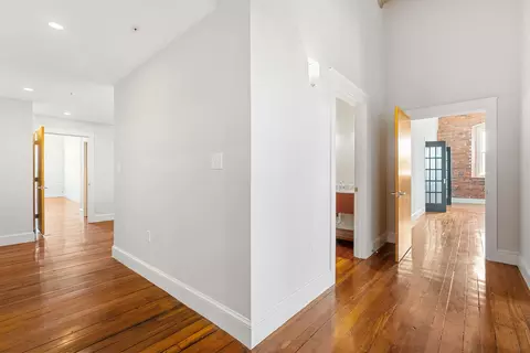 Entry Way - 2 Main St #18-501, Biddeford, ME 04005 photo 2 of 4