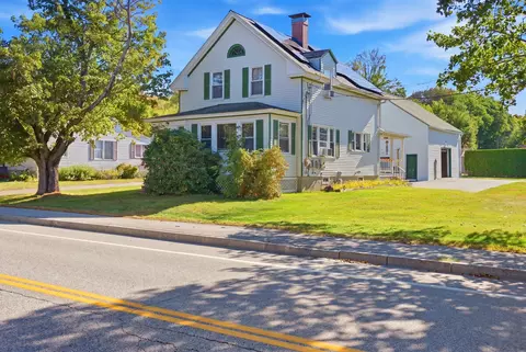 431 East Ave, Lewiston, ME 04240
