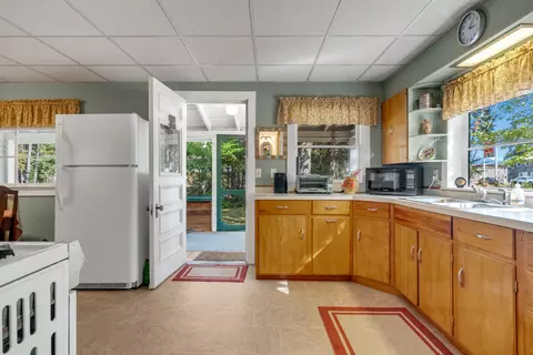 Kitchen - 986 Arnold Trl, Eustis, ME 04936 photo 2 of 6
