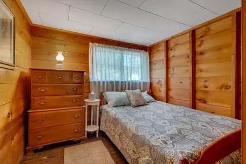 Bedroom - 986 Arnold Trl, Eustis, ME 04936 photo 4 of 4