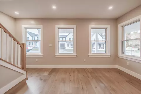 Living - 20 Fairway Commons Dr #2, Gorham, ME 04038 photo 1 of 4