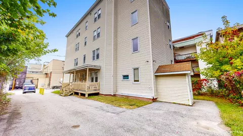 198 Park St, Lewiston, ME 04240